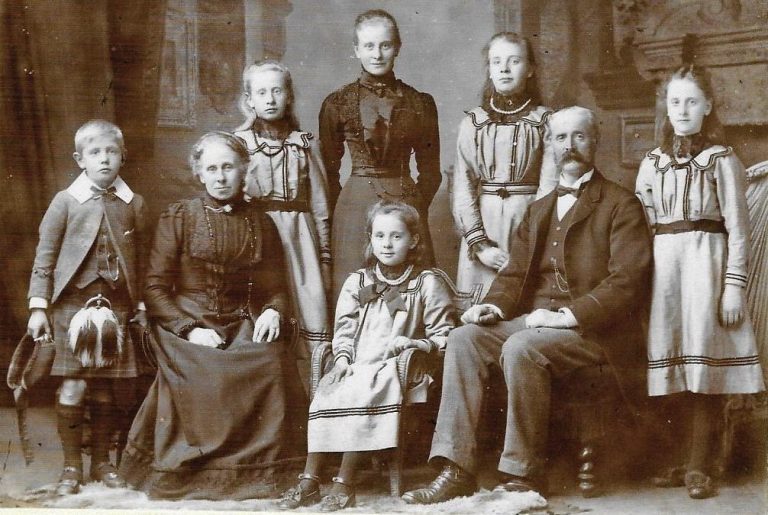 Buchanan Family 1901 - Research Through People